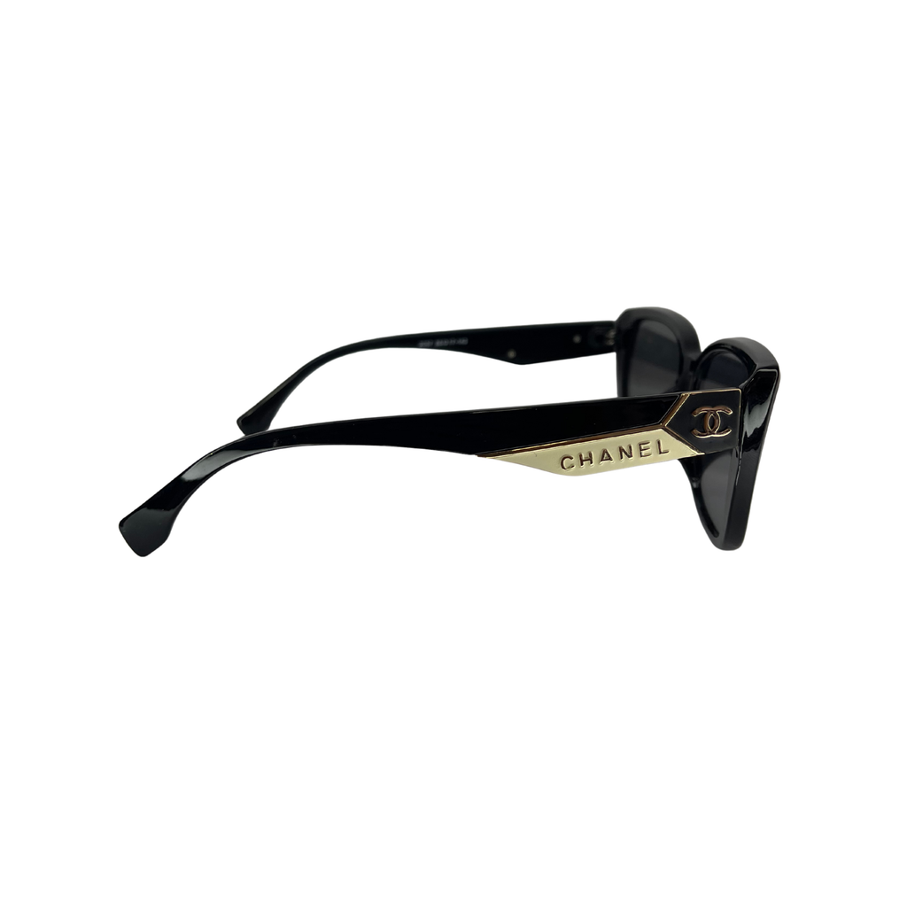 Gafas de sol 2057 KOVA - negras - cuadradas - detalle del diseño